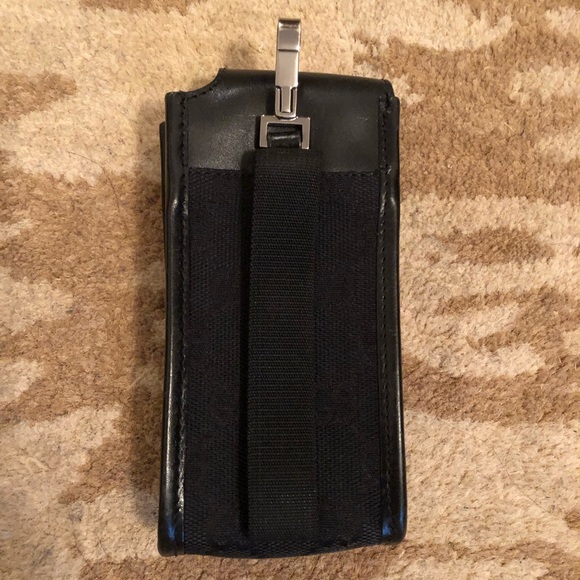 Authentic Gucci GG phone case - Picture 2 of 6